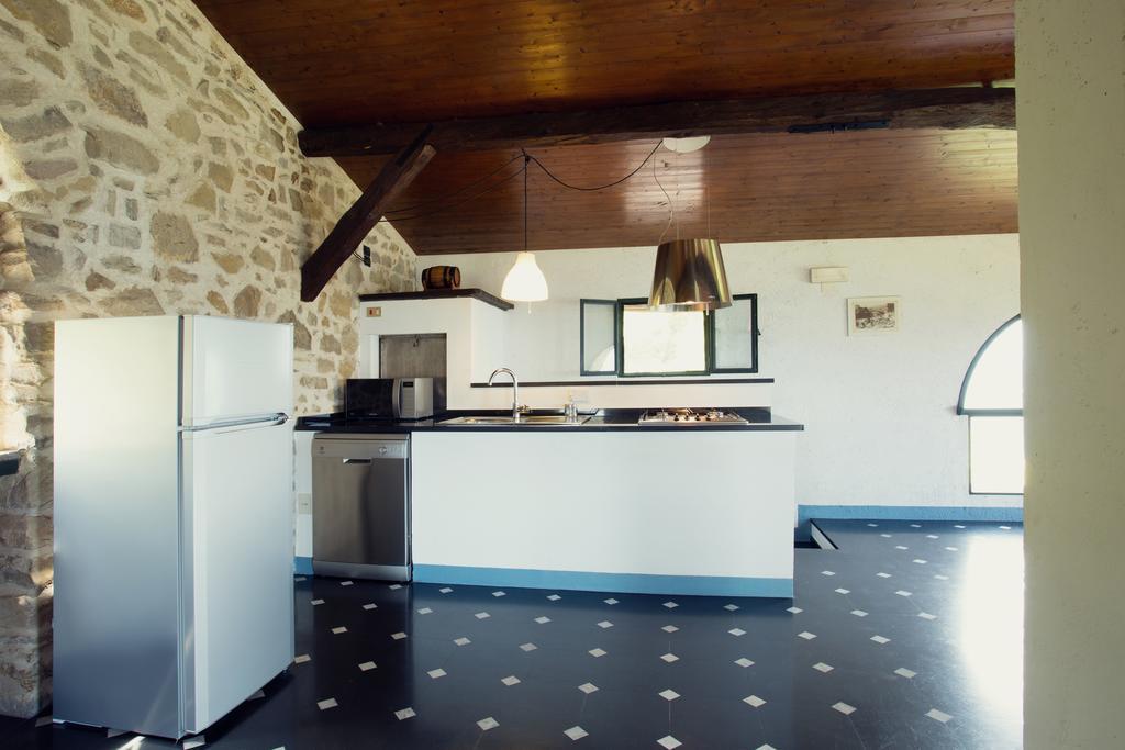 Terre Bianche Appartamenti Dolceacqua Exterior foto